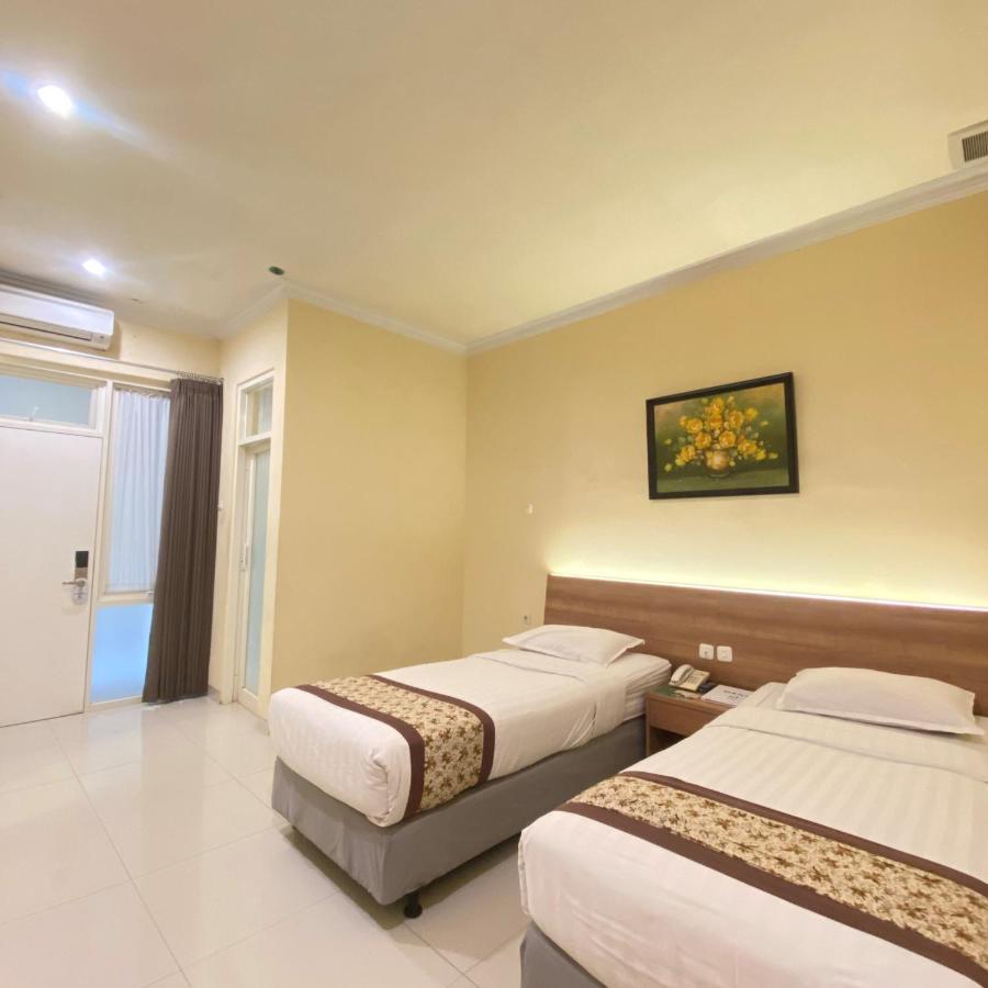Riverstone Hotel & Cottage บาตู ภายนอก รูปภาพ