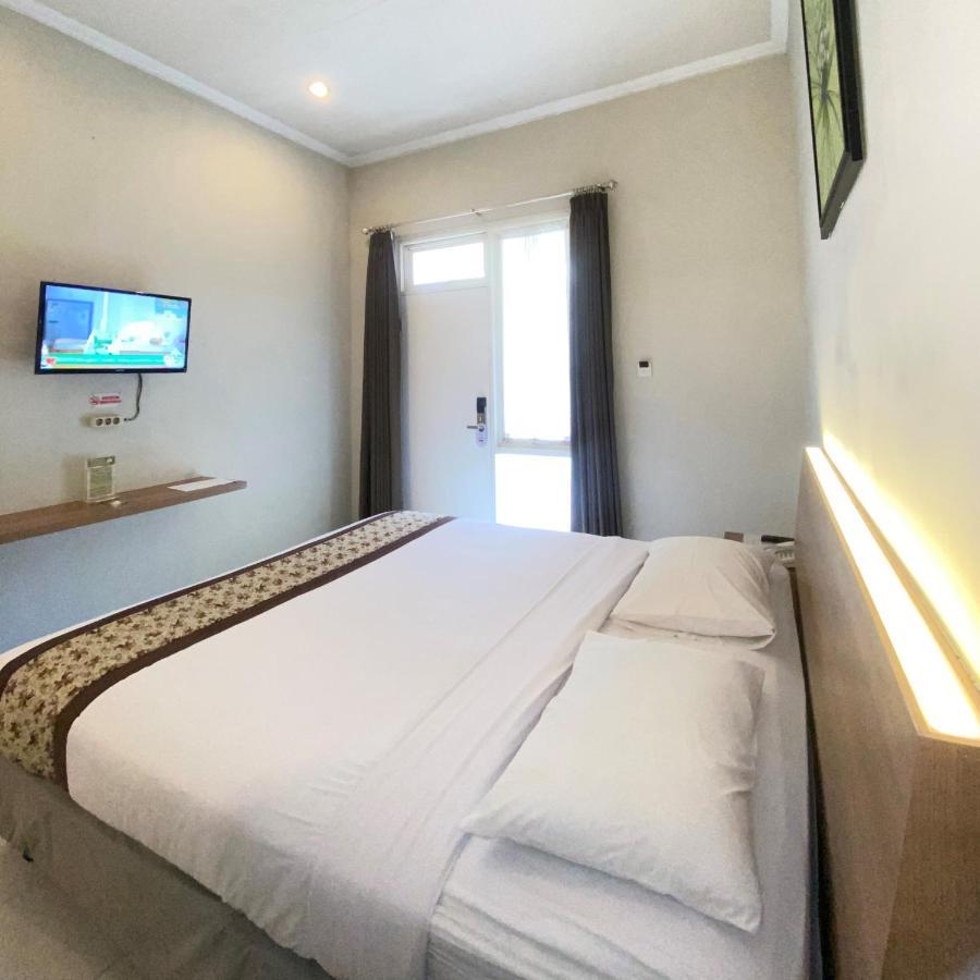 Riverstone Hotel & Cottage บาตู ภายนอก รูปภาพ