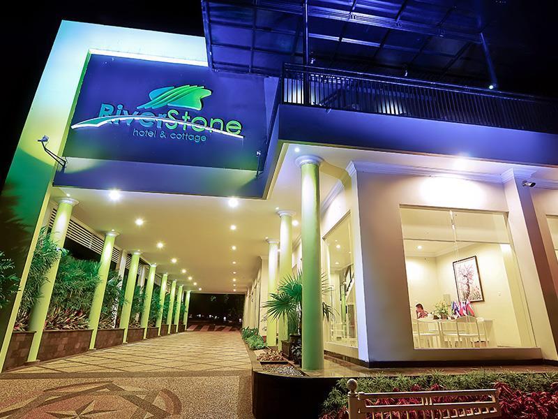 Riverstone Hotel & Cottage บาตู ภายนอก รูปภาพ