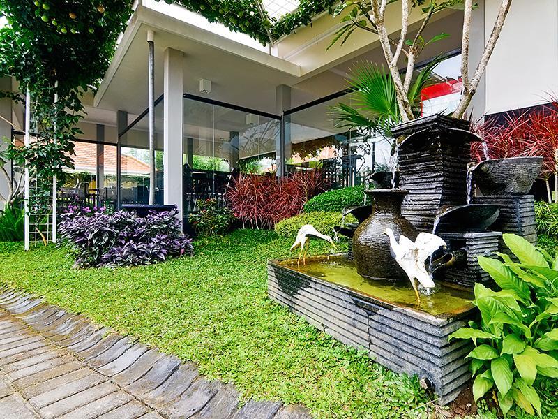 Riverstone Hotel & Cottage บาตู ภายนอก รูปภาพ