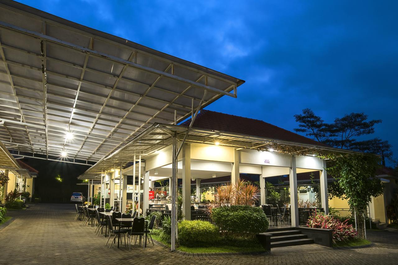Riverstone Hotel & Cottage บาตู ภายนอก รูปภาพ