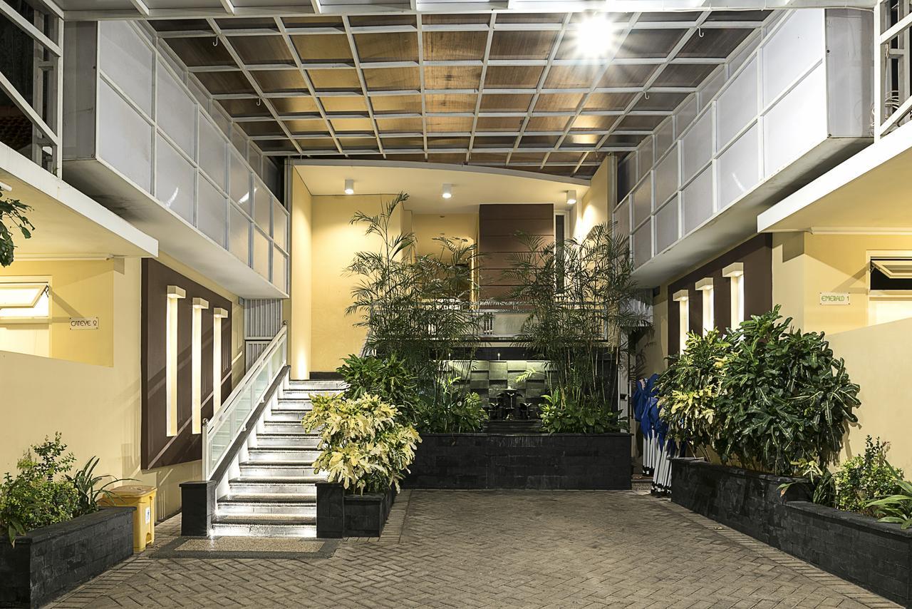 Riverstone Hotel & Cottage บาตู ภายนอก รูปภาพ